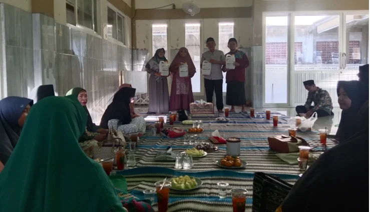 Kolaborasi Muhammadiyah dan Aisyiyah Ranting Cemandi dalam Gerakan Sedekah Minyak Jelantah