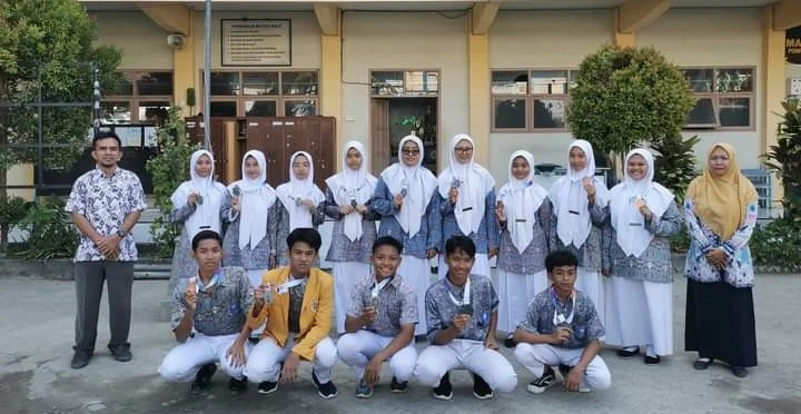 Mamsaka Paciran Bertabur Prestasi di Apel Sabtu Pagi