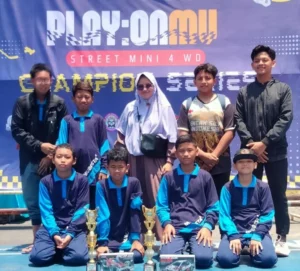 Santri SMP Mubosta Raih Juara 1 dan 2 di Lomba Play-OnMu Champion Series