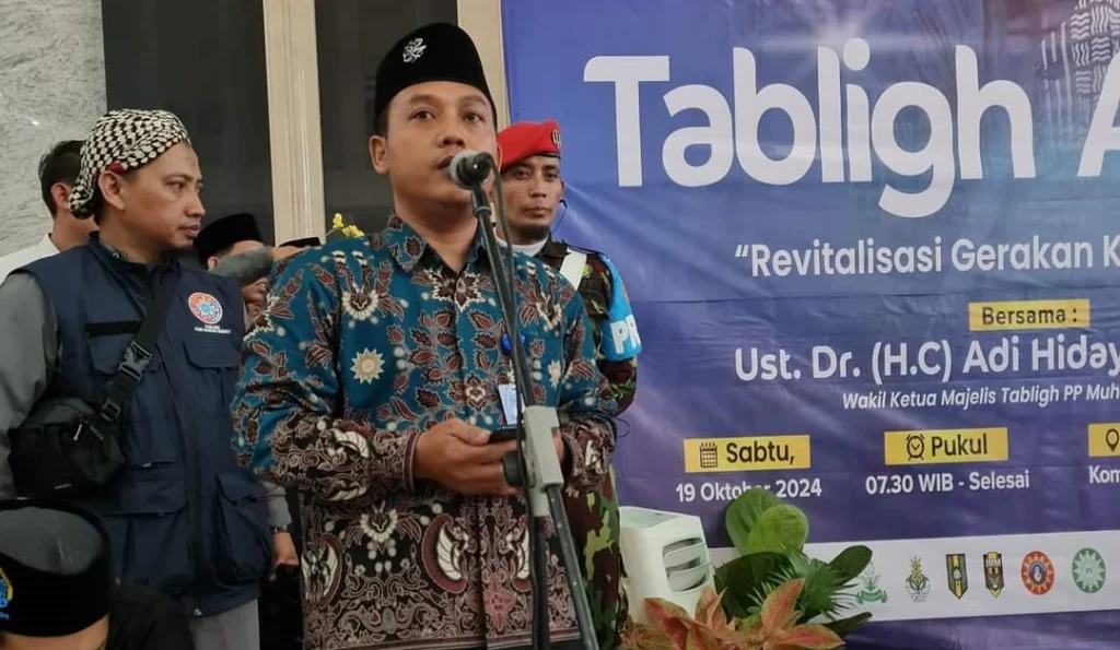 Nofan Arifianto Sukses Memandu Acara Tabligh Akbar PWM Jatim