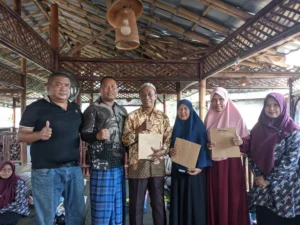 MIHADA Berikan Tali Asih kepada Purna Kepala Madrasah dan Purna Guru
