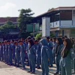 Gelar Upacara Peringatan Sumpah Pemuda, Kepala SMK Muda Genteng Pesankan Ini