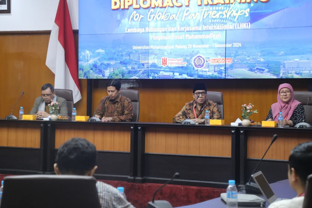 UMM-LHKI PP Muhammadiyah Adakan Pelatihan Diplomasi