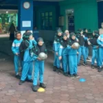 Keseruan Siswa Kelas 3 SD Mumtaz Bermain Gerak Manipulatif pada Sumatif Akhir Semester 1