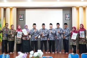 Penghargaan GTK Disiplin dan Inovatif SDMM 2024