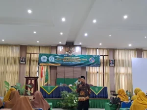 Menguatkan Ideologi Al Islam dan Kemuhammadiyahan: 8 Etos Kerja Profesional untuk Maju Bersama Muhammadiyah