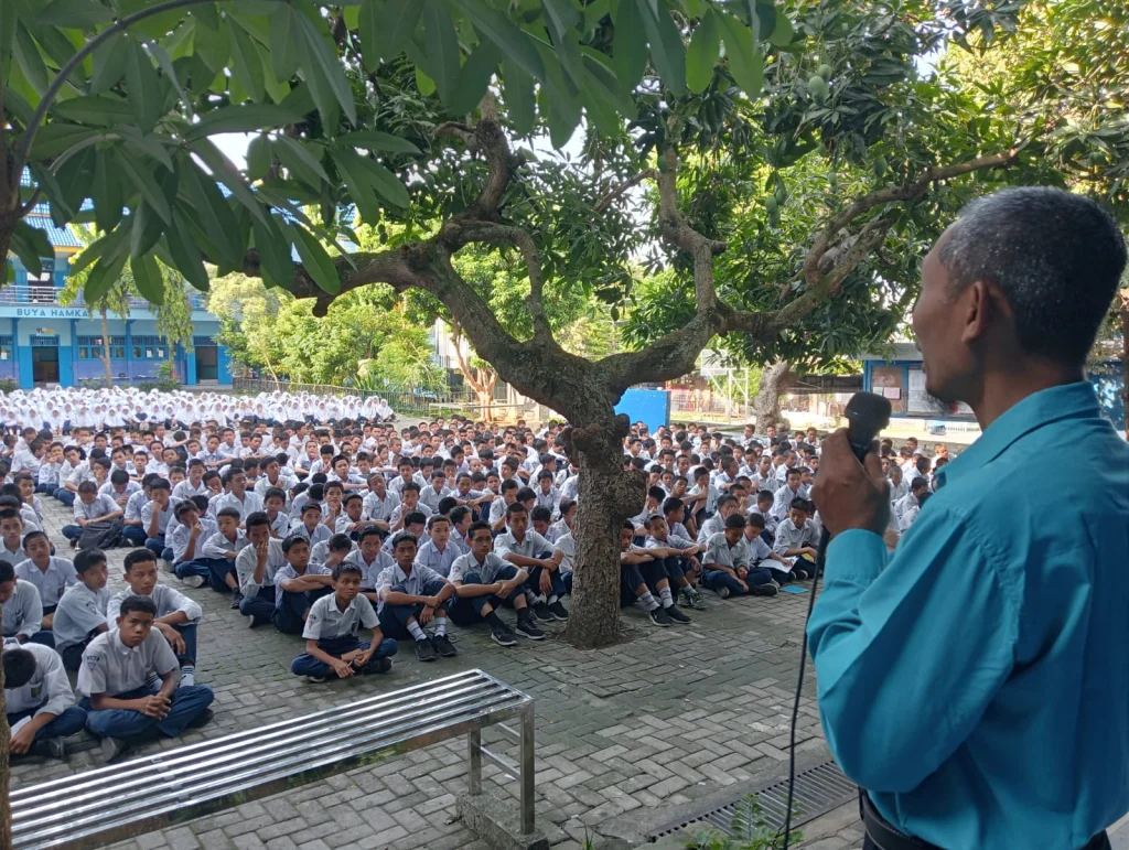 Ujian Akhir Semester Ganjil di MDTW Al-Ishlah Sendangagung Dimulai, Begini Suasananya