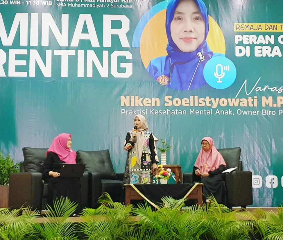 Seminar Parenting SMA Muhammadiyah 2 Surabaya: “Remaja dan Tantangan Mental di Era Modern”