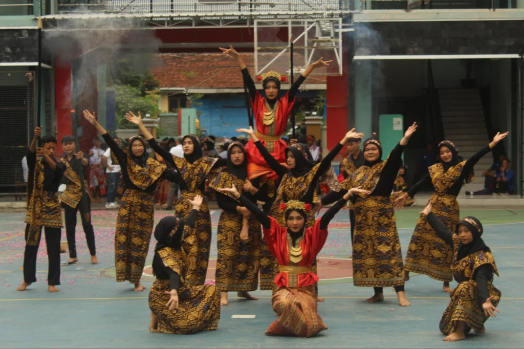 Menumbuhkan Keberagaman, Kolaborasi, dan Nilai Pancasila Melalui Gelar Karya P5