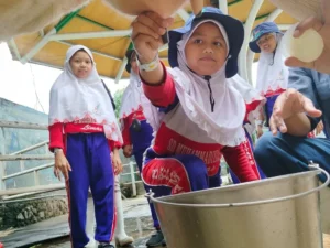 Bangga Ikut Factory Visit SDM Limas di Wisata Edukasi Susu Batu