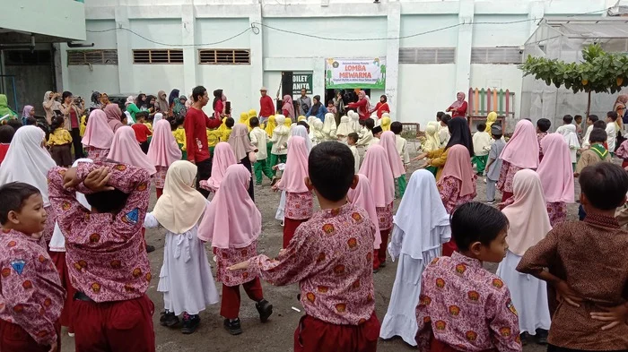 Semarakkan Milad Ke-89, SD Muhammadiyah Kota Blitar Gelar Senam Pagi Bersama Murid TK/RA Se-Blitar Raya