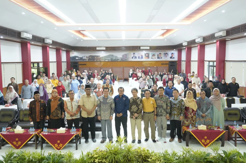 Dukung Produk Lokal Halal dan Unggul, PWM-UMM Gelar Jatim Happy