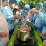 Pengusaha Sinom dan Jamu Bonagung Datang Ke SD Al Kautsar