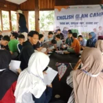 Di Desa Wisata Alam Taman Dolan, Peserta English Glam Camp Seru-seruan