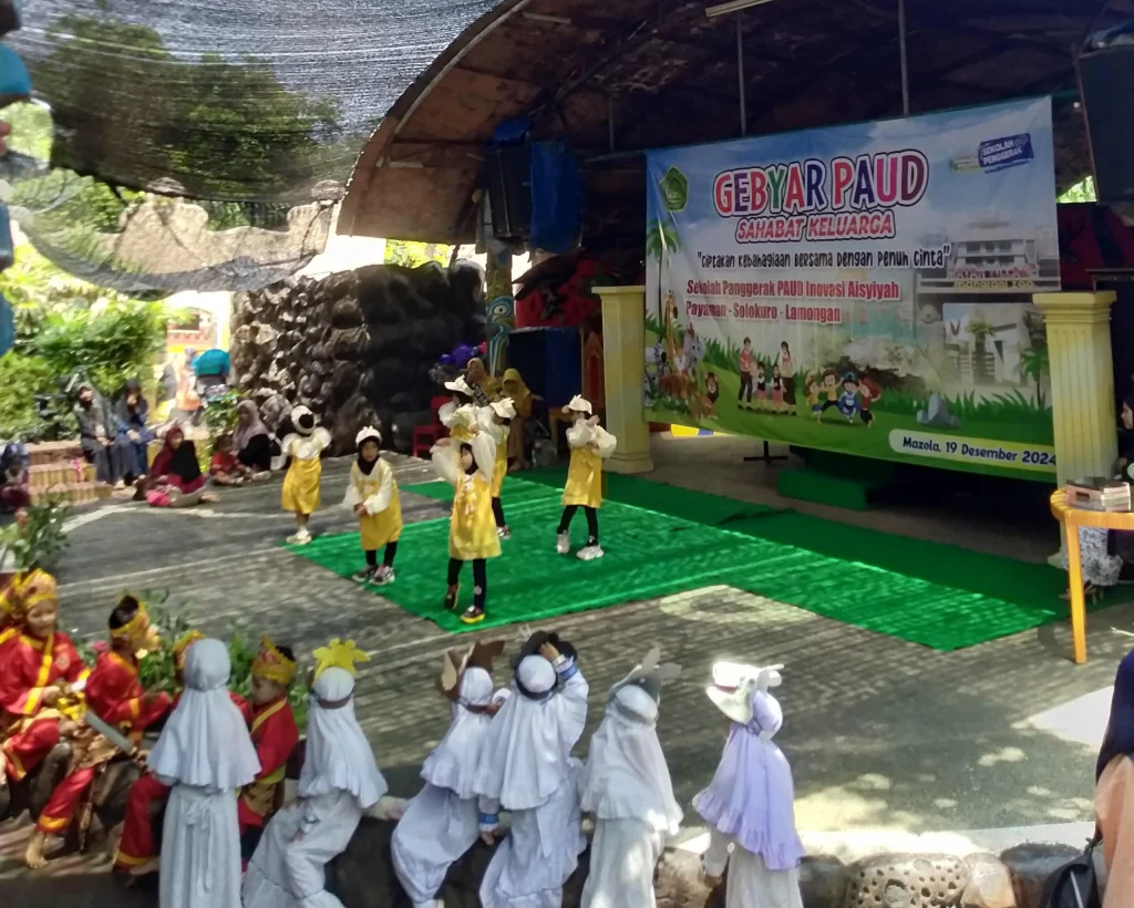 Gebyar PAUD Sahabat Keluarga: Merangkai Kebahagiaan di Maharani Zoo Lamongan