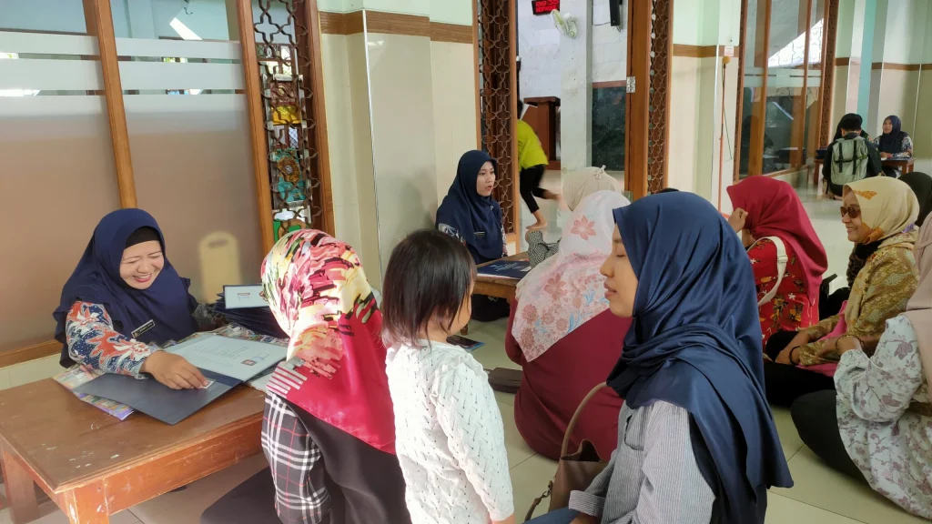 Pembagian Rapor SD Muhtar Hadirkan Momen Sinergi Orang Tua dan Sekolah