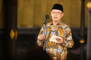 Raih Anugerah Hamengkubuwono IX, Haedar Nashir Soroti Krisis Moral dan Etika