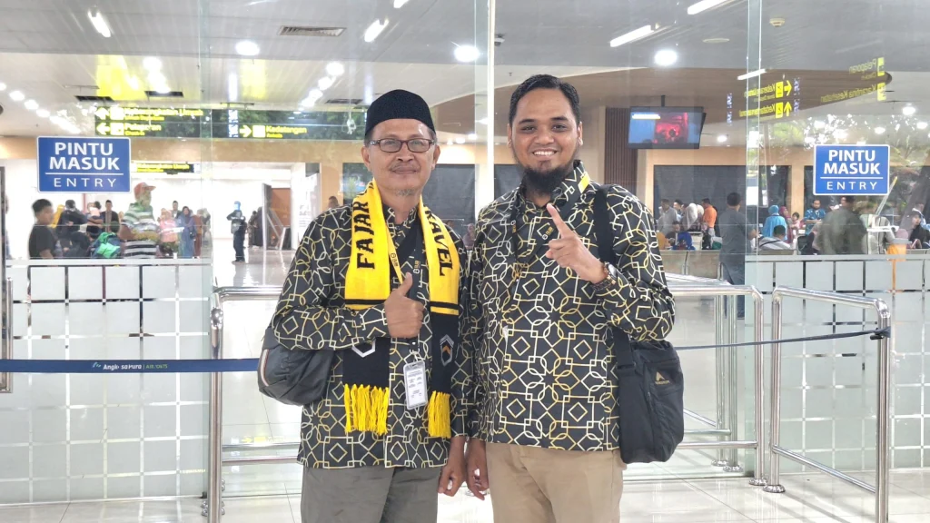 35 Tahun Mengabdi, Direktur Smamita Lepas Keberangkatan Guru Smamita Menuju Ibadah Umrah