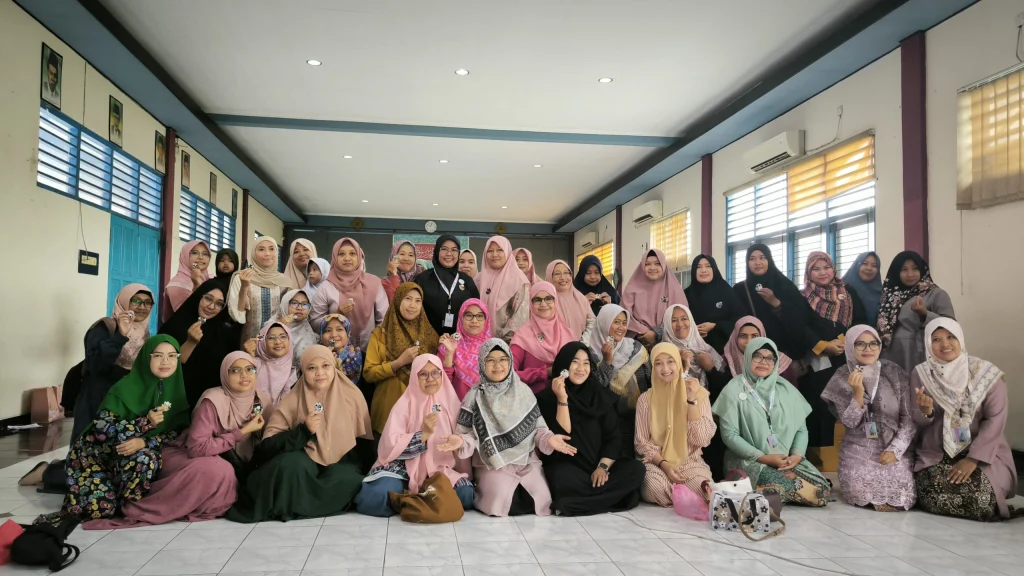 Ikwam BerLIAN School: Merangkai Cinta Dalam Setiap Potongan Perca di Hari Ibu