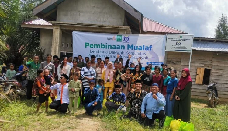 LDK PP Muhammadiyah Gelar Pembinaan dan Peresmian Rumah Dai untuk Suku Anak Dalam