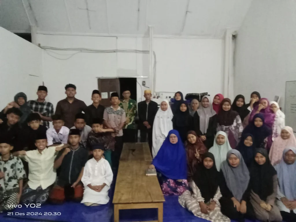 Lagu Kasih Ibu Menggema di MCC PDM Kota Blitar