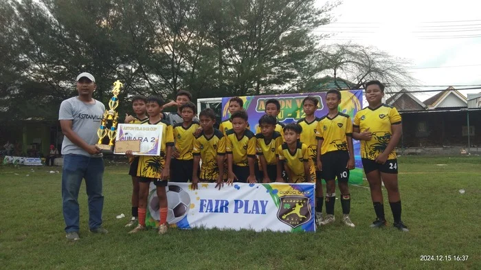 Baru Menjadi Kapten, Siswa SMP Muhammadiyah 14 Driyorejo Sukses Antarkan Tim Meraih Podium Runner-Up