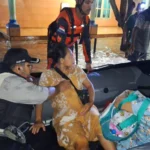 Banjir Terjang Jember, Tim Medis MDMC Jember Evakuasi Ibu Hamil 9 Bulan dengan Alat Seadanya