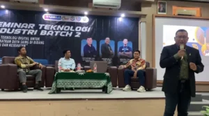 FSTP Umla Bahas Digitalisasi untuk Industri dan Kesehatan di Seminar Teknologi Industri Batch 2