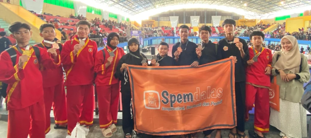 10 Medali Diraih Siswa Spemdalas dalam Ajang Pencak Silat di Unesa