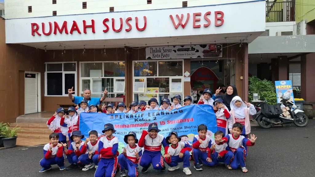 Semangat Murid SDM Limas Belajar Langsung Pengolahan Susu di WESB