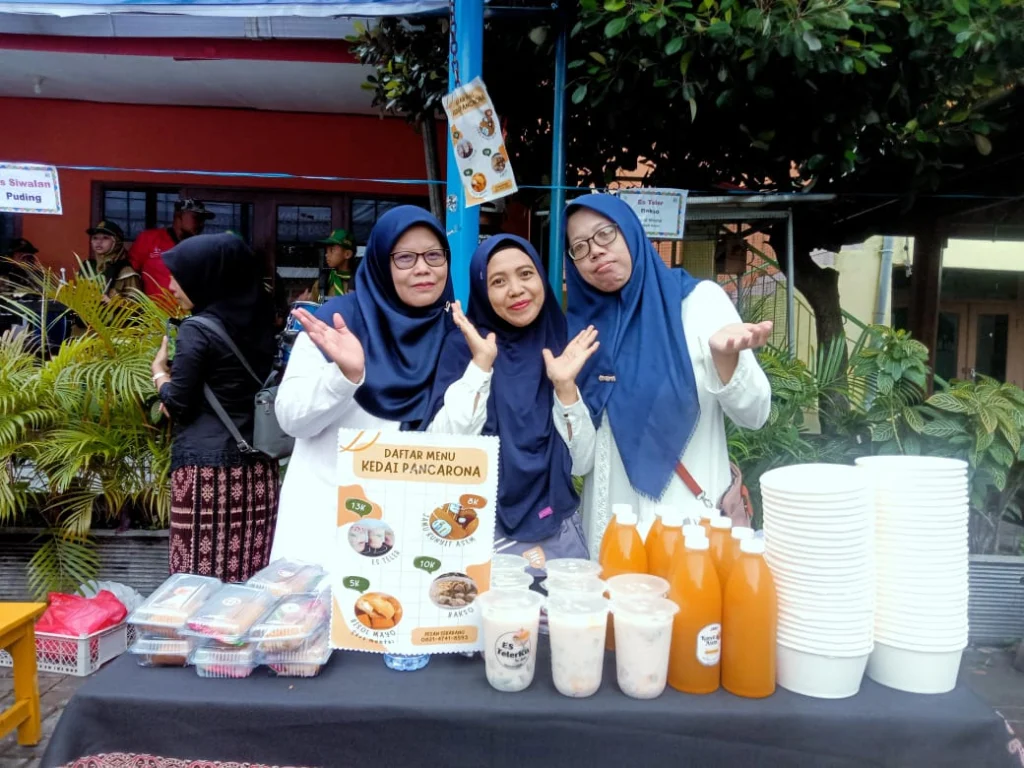 Bazar dan Jalan Sehat Warnai Milad ke-56 SD Muhammadiyah 1 Kebomas