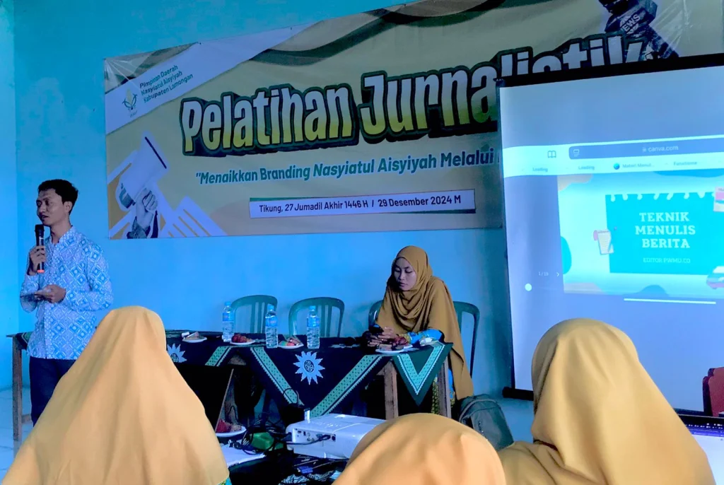 Semangat dan Antusias Kader PCNA Sugio dalam Mengikuti Kegiatan Jurnalistik