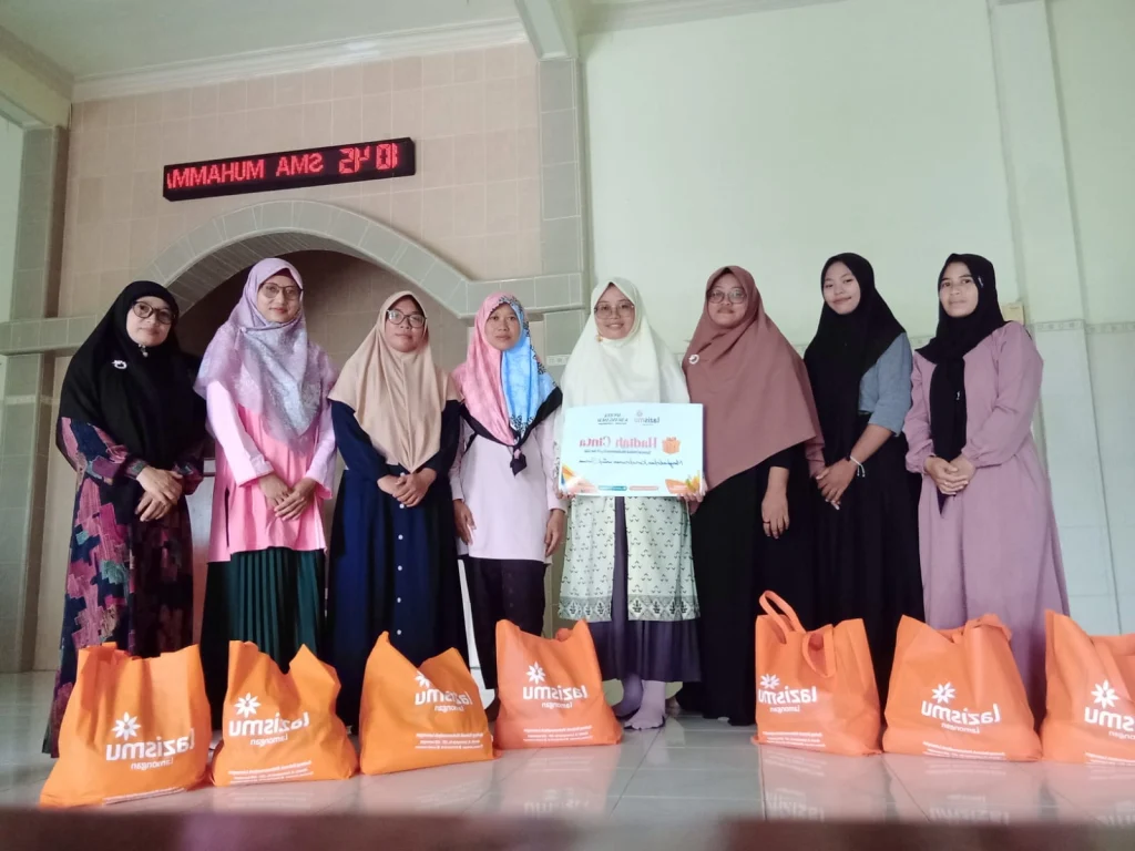 Program Hadiah Cinta Spesial Milad Ke-112 Muhammadiyah oleh Lazismu Lamongan