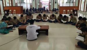 SMK Muhammadiyah 1 Blitar Awali Semester Genap 2025 dengan Khodmil Quran
