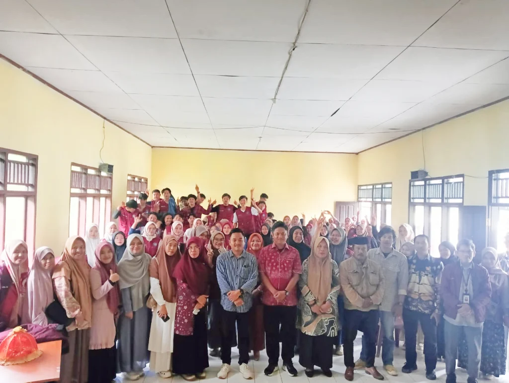 Penarikan Mahasiswa Saintek UM Bulukamba KKN di Kecamatan Sinjai Borong