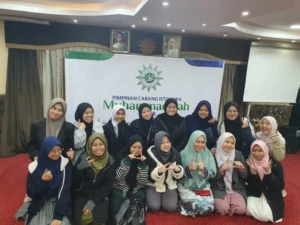 Dosen UM Surabaya Lakukan Pengabdian Masyarakat di Mesir