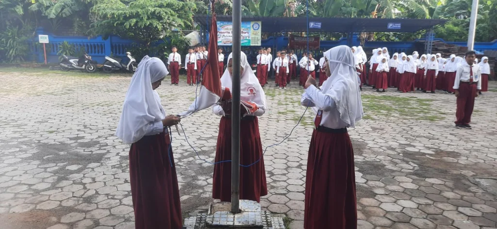 SD Muhammadiyah Melirang Tumbuhkan Rasa Nasionalisme Lewat Upacara Rutin