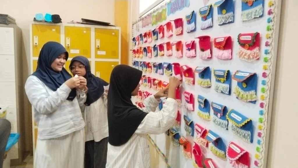 Penerapan ‘Rekening Bank Emosi’ Implementasi Kurikulum Leader in Me oleh Sekolah Kreatif Baratajaya