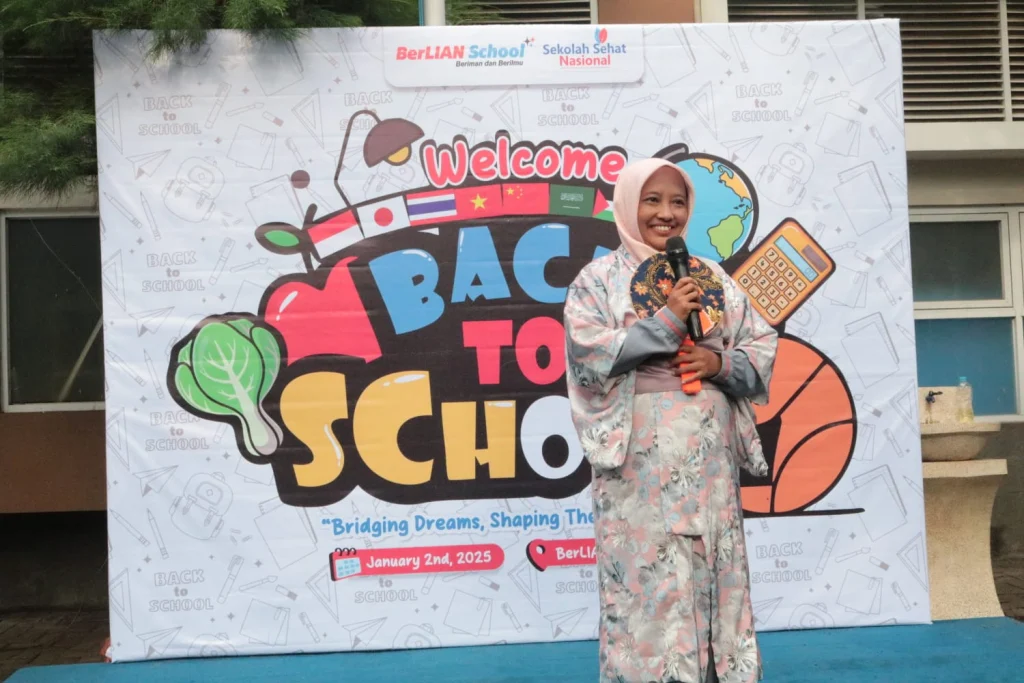 Kepala Sekolah SD Muhammadiyah 2 GKB Gresik Kenalkan 3 Program Terbaru