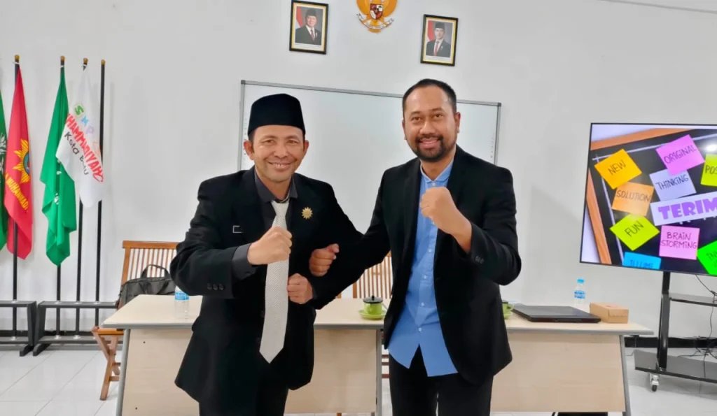 SMP Muhammadiyah 8 Batu Tingkatkan Pelayanan dengan Program ‘Excellent Service’ untuk Guru dan Karyawan