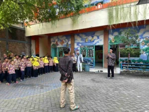 Ini Alasan Kreatif 20 Adakan Apel Sandal