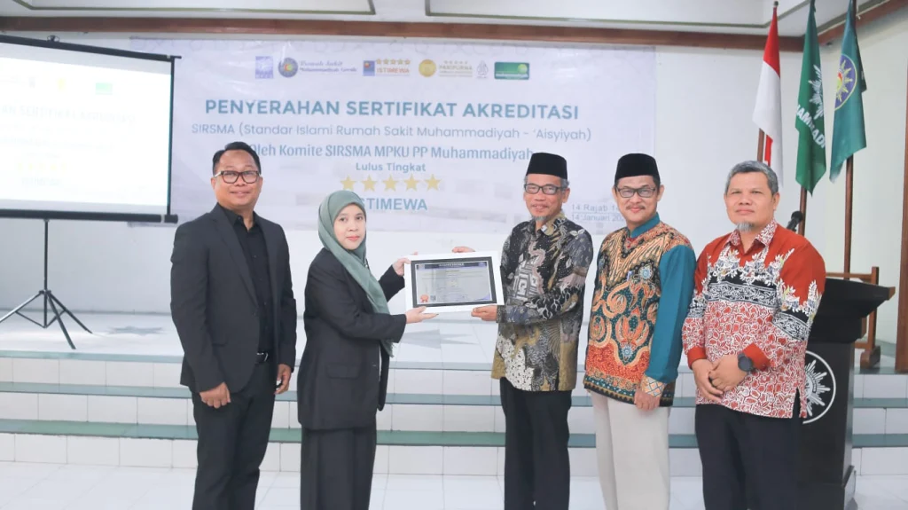 RSM Gresik Adakan Penyerahan Sertifikat Akreditasi SIRSMA