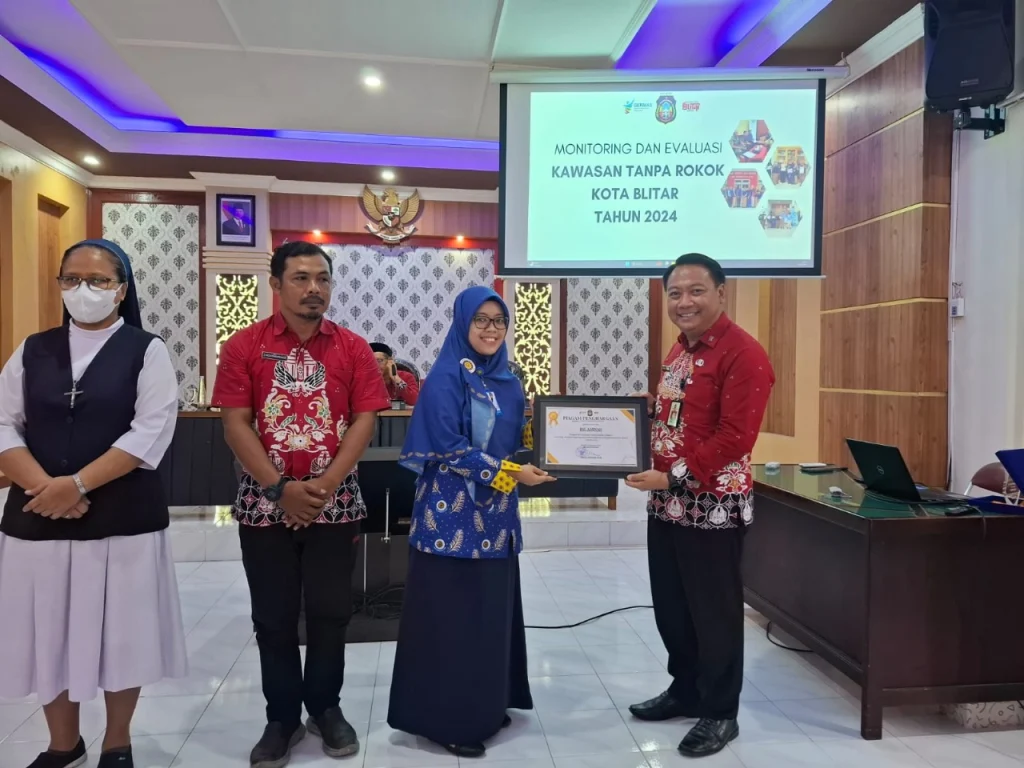 RSU Aminah Blitar Raih Juara 1 Kawasan Tanpa Rokok: Pelopor Lingkungan Sehat di Kota Blitar
