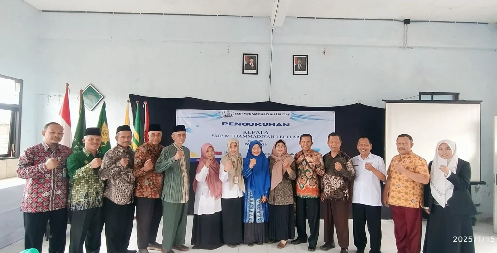 Kepala SD Muhtar Hadiri Pengukuhan Kepala SMP Musa Blitar, Ini Harapannya