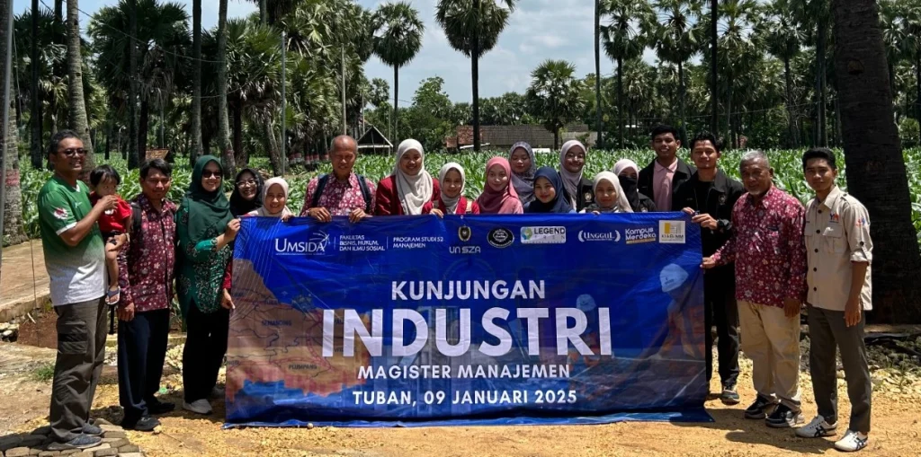 Magister Manajemen UMSIDA Jelajahi Legend Trend Palmyra Tuban