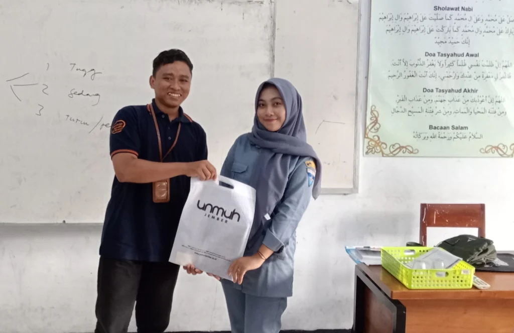 Sosialisasi PMB Unmuh Jember: Siswa SMK Muda Antusias Sambut Informasi Baru