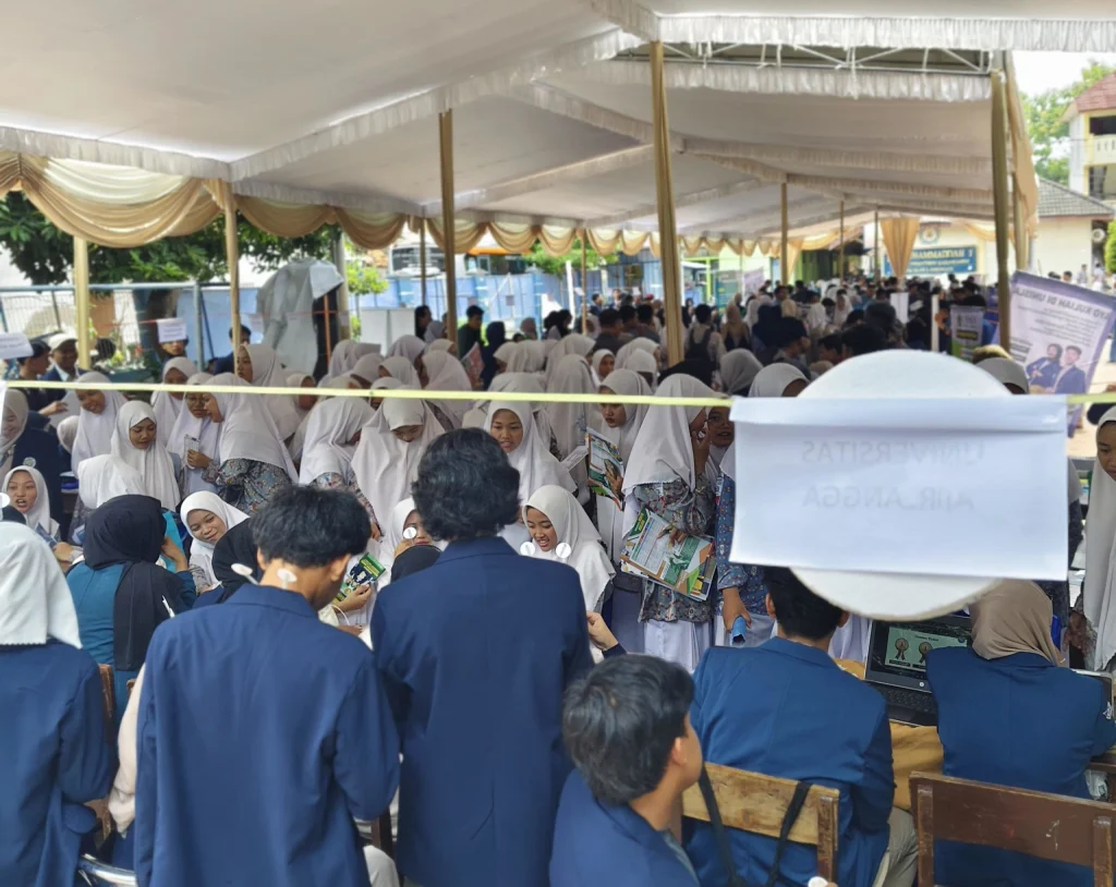 Luar Biasa, Antusiasme Siswa-Siswi Smamusix Ikuti Expo Kampus Karangasem