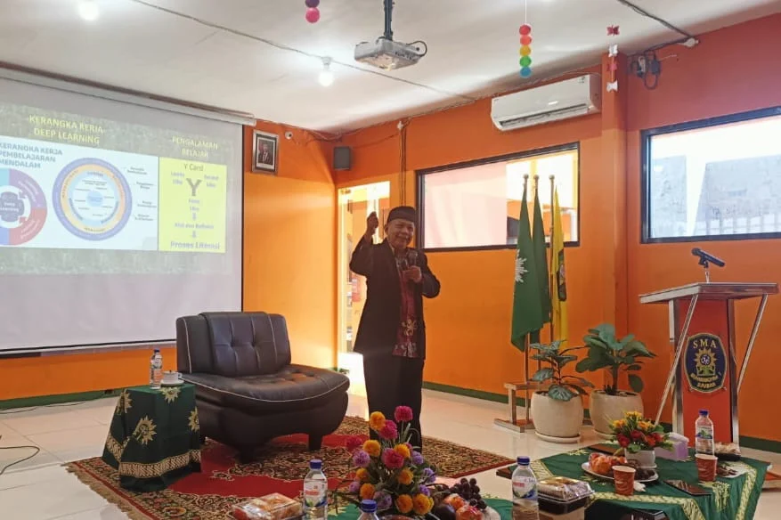 Sosialisasi Deep Learning dan Seven Habits Majelis Dikdasmen dan PNF PCM Mulyorejo