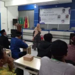 Pelatihan Jurnalis Dakwah: Fela Layyin Bagikan Tips Mudah Menulis Berita