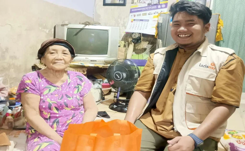 Senyum Merekah dari Saudara Kita